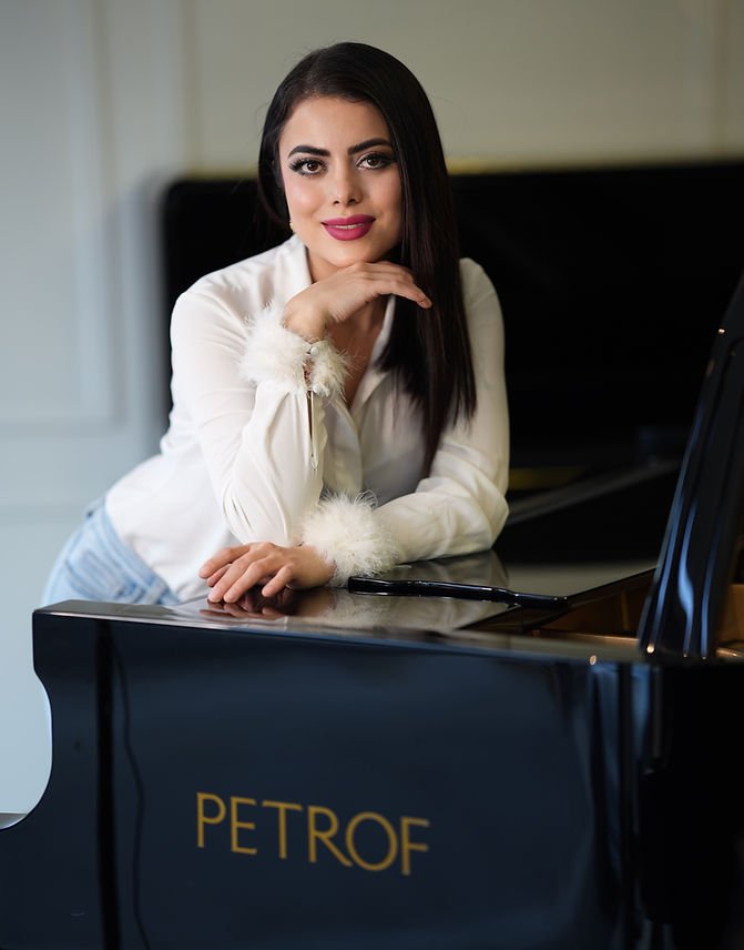 Argentina Durán al piano
